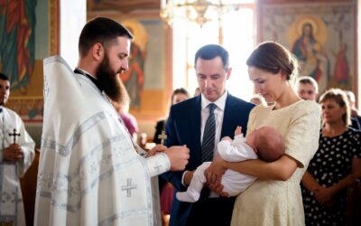 Kako diskretno i emotivno zabeležiti krštenje deteta?
